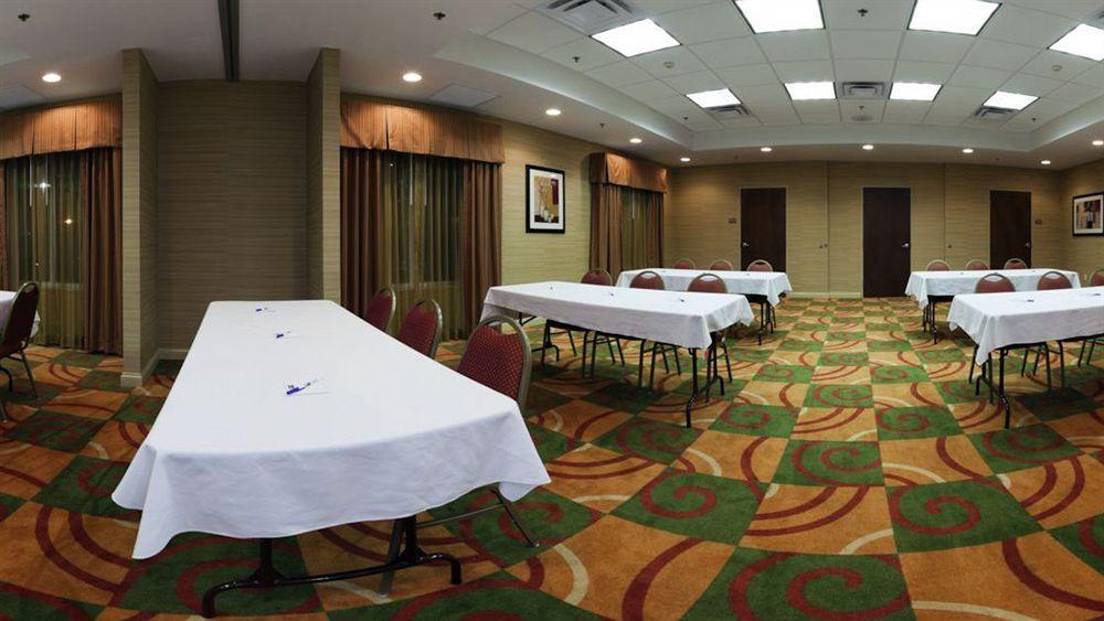 Holiday Inn Express & Suites Schererville By Ihg Екстер'єр фото