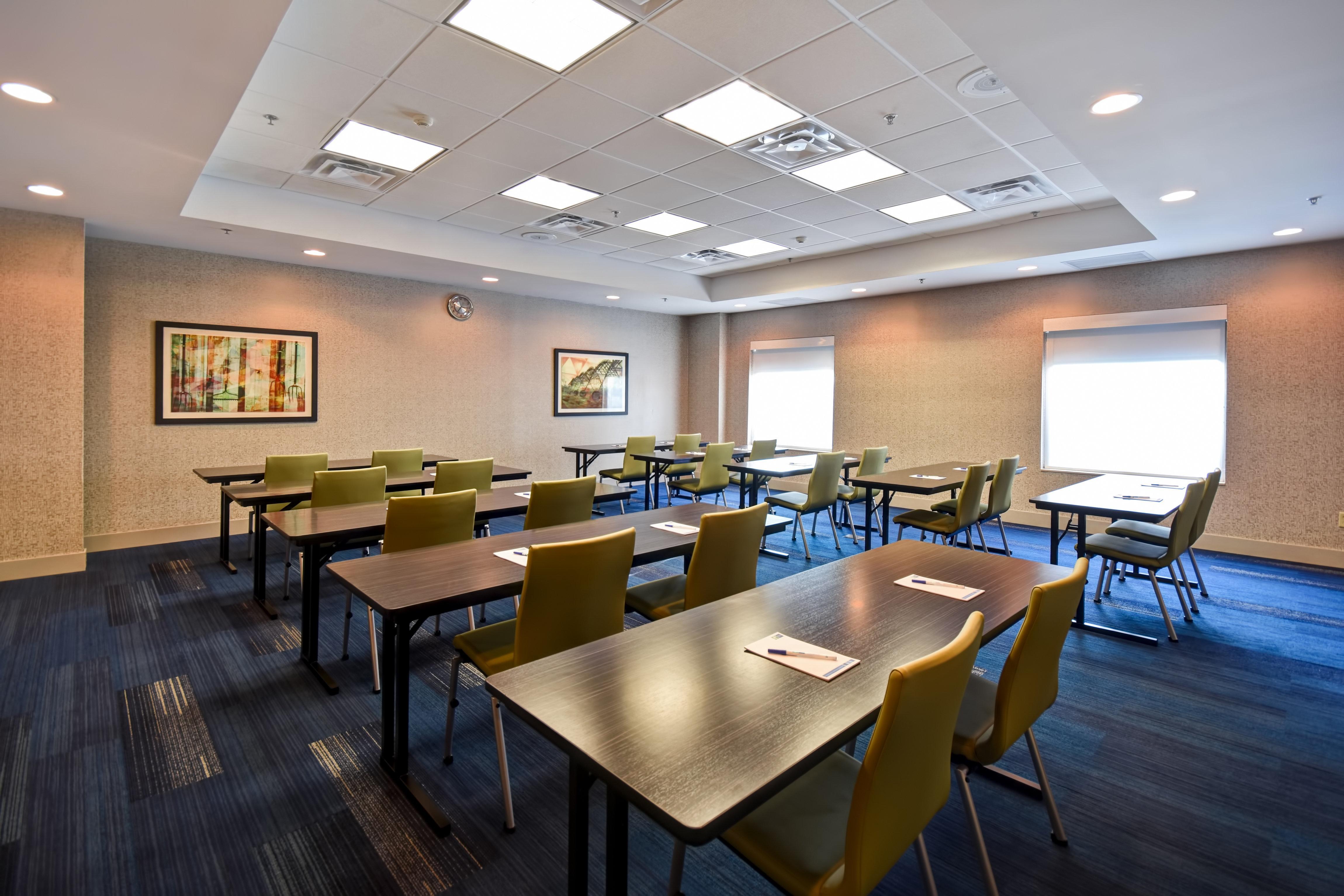 Holiday Inn Express & Suites Schererville By Ihg Екстер'єр фото
