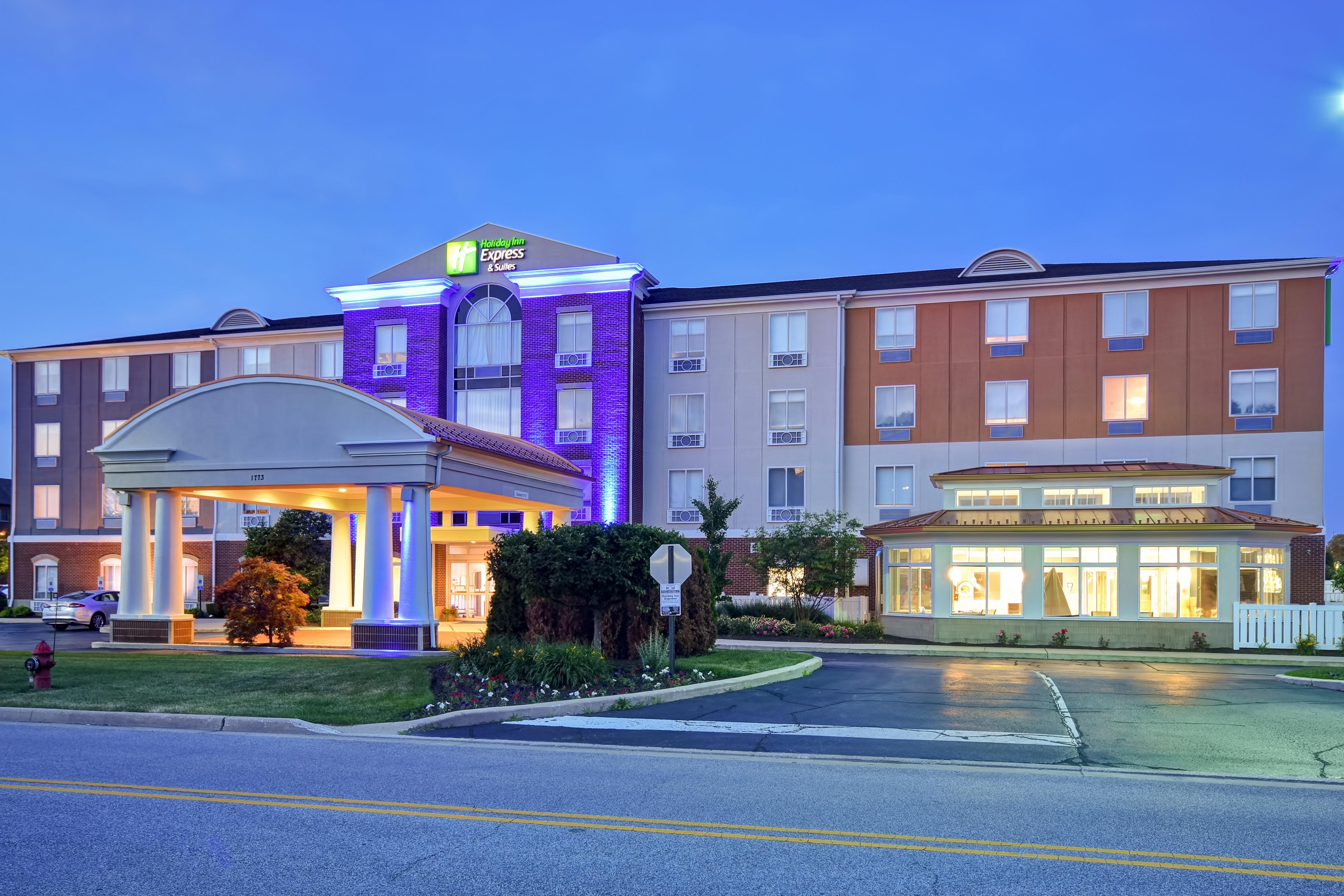 Holiday Inn Express & Suites Schererville By Ihg Екстер'єр фото