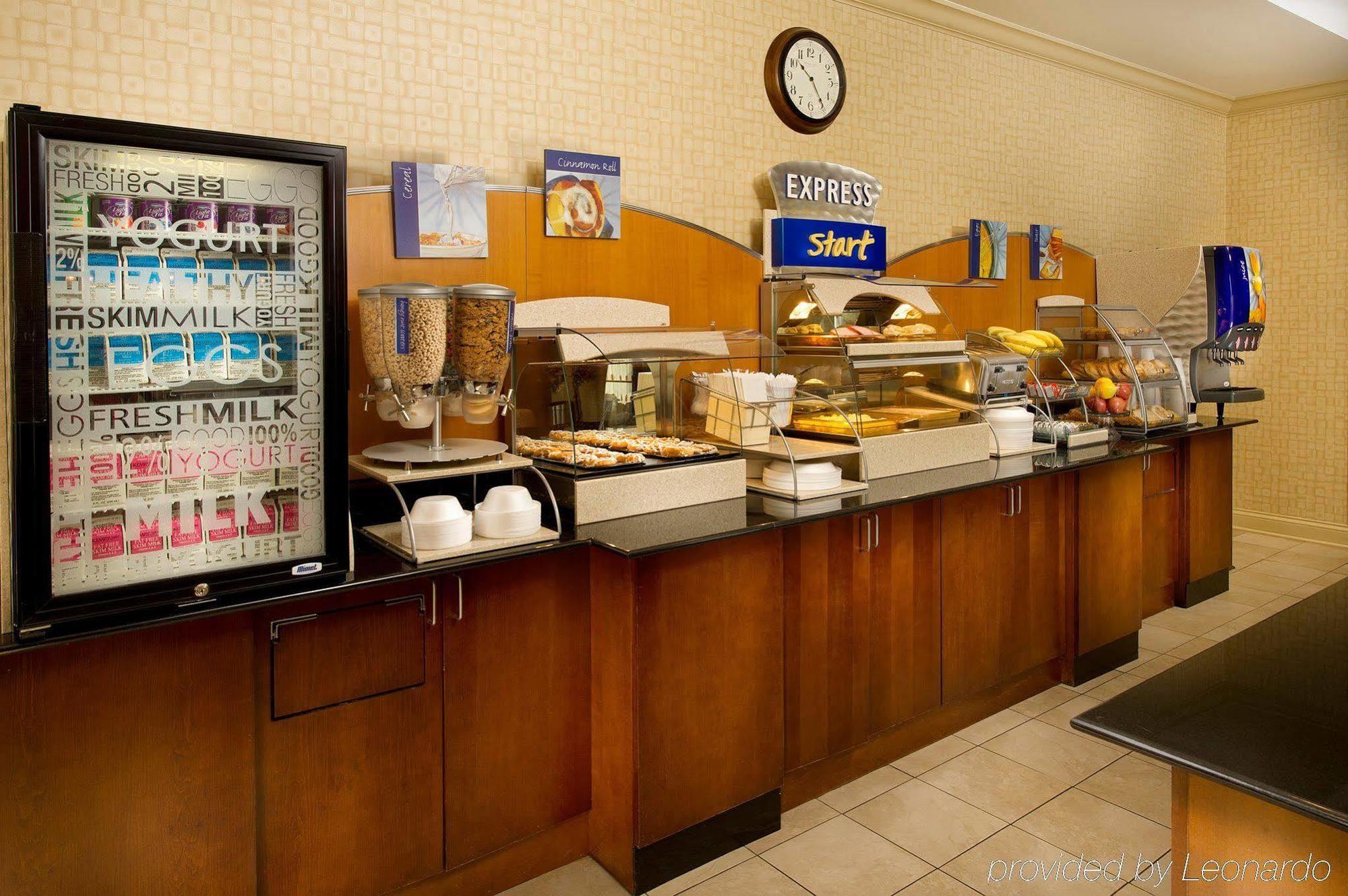 Holiday Inn Express & Suites Schererville By Ihg Ресторан фото