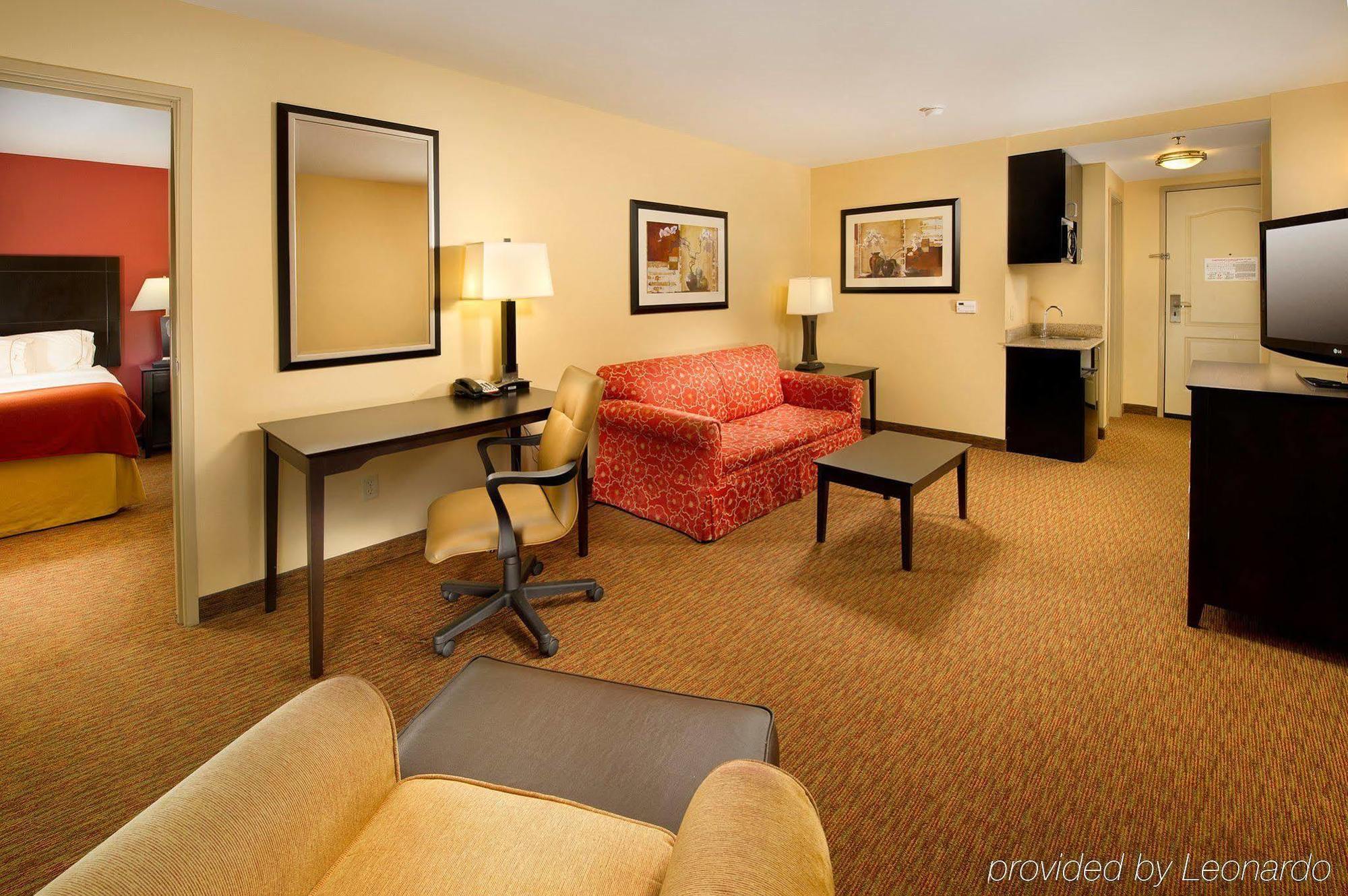 Holiday Inn Express & Suites Schererville By Ihg Екстер'єр фото